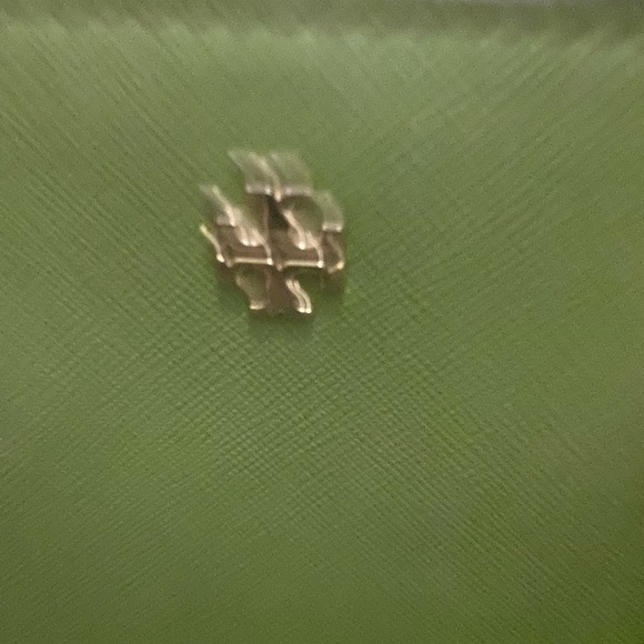 Authentic Tory Burch green tote top handle - Picture 3 of 7